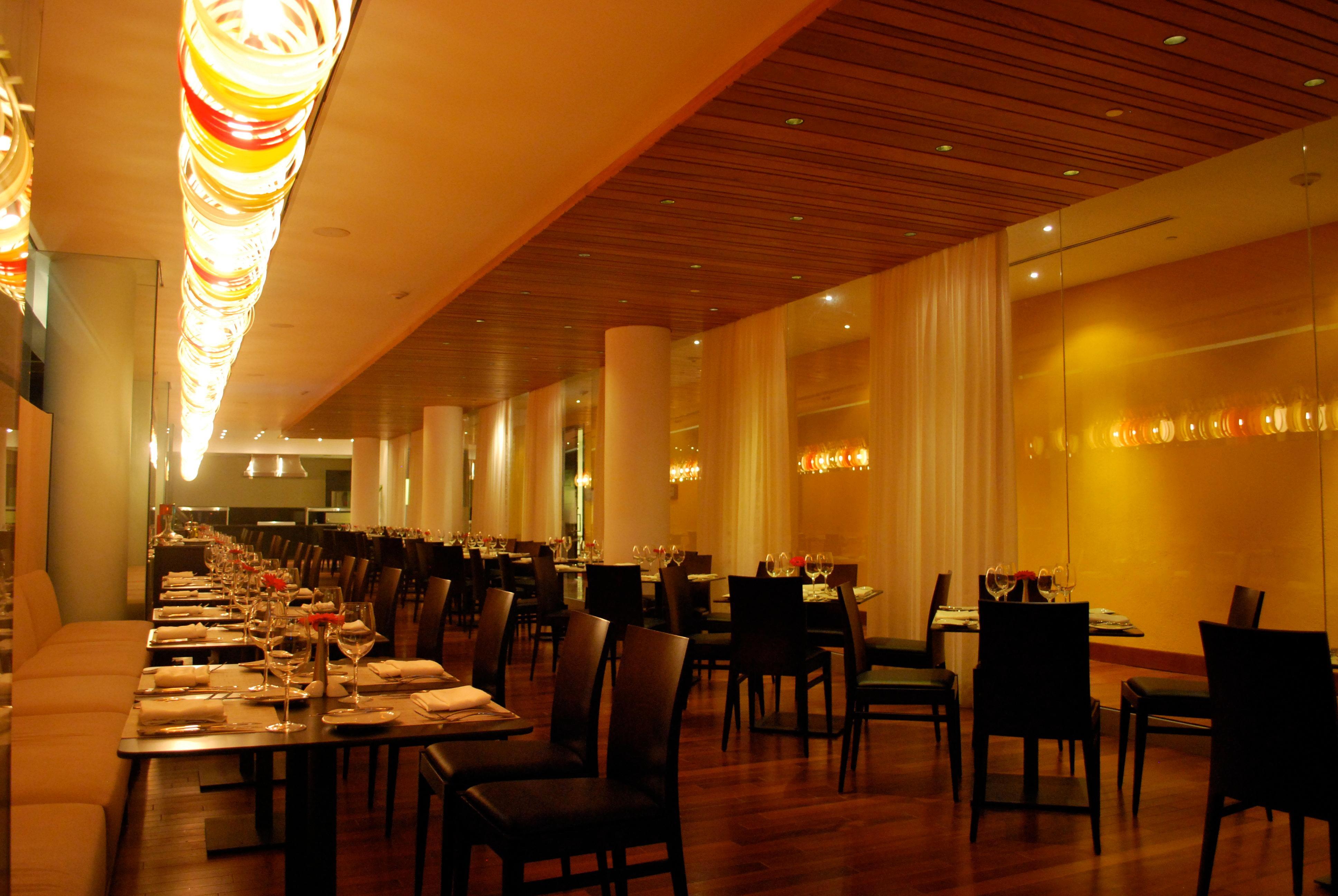 Holiday Inn Santo Domingo By Ihg Dış mekan fotoğraf The interior of the restaurant