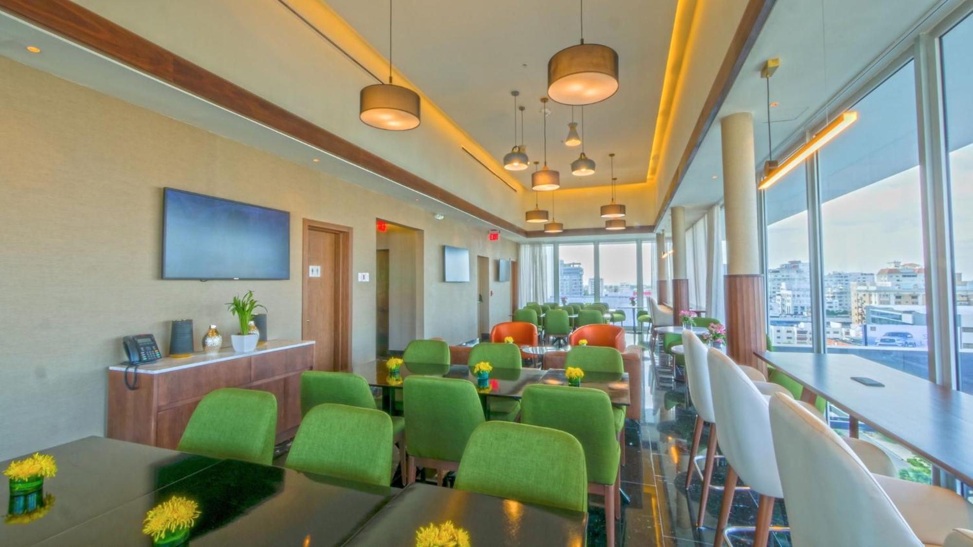 Holiday Inn Santo Domingo By Ihg Dış mekan fotoğraf The lounge at the airport